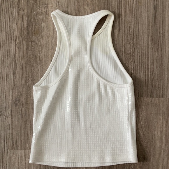 White sequence crop top (Express size XS) - Picture 2 of 5
